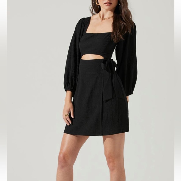 A S T R the label center cut out long sleeve mini - Picture 3 of 5